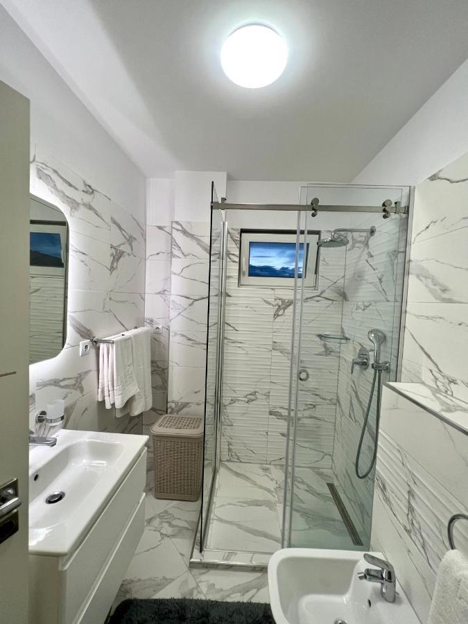 Bo│No Apartment Sibiu Eksteriør bilde